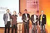Alle Awardgewinner des "Smart Grids Pinoier 2010" mit Michael Hübner, BMVIT (Peti/Reuter)