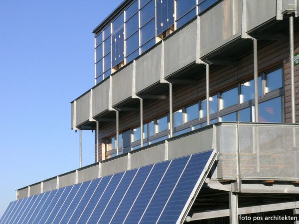 Schiestlhaus Balkon und Solarzellen