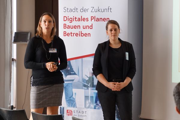 Sabine Hruschka und Simone Berg von der ASFINAG Bau Management GmbH. 