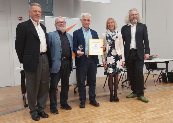 Österreichischer Solarpreis 2022 - Preisverleihung an MR i.R. Dipl.-lng. Michael Paula