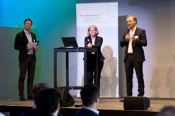 Hannes Warmuth (ÖGUT), Iva Kovacic (Technische Universität Wien) und Steffen Robbi (Digital findet Stadt)